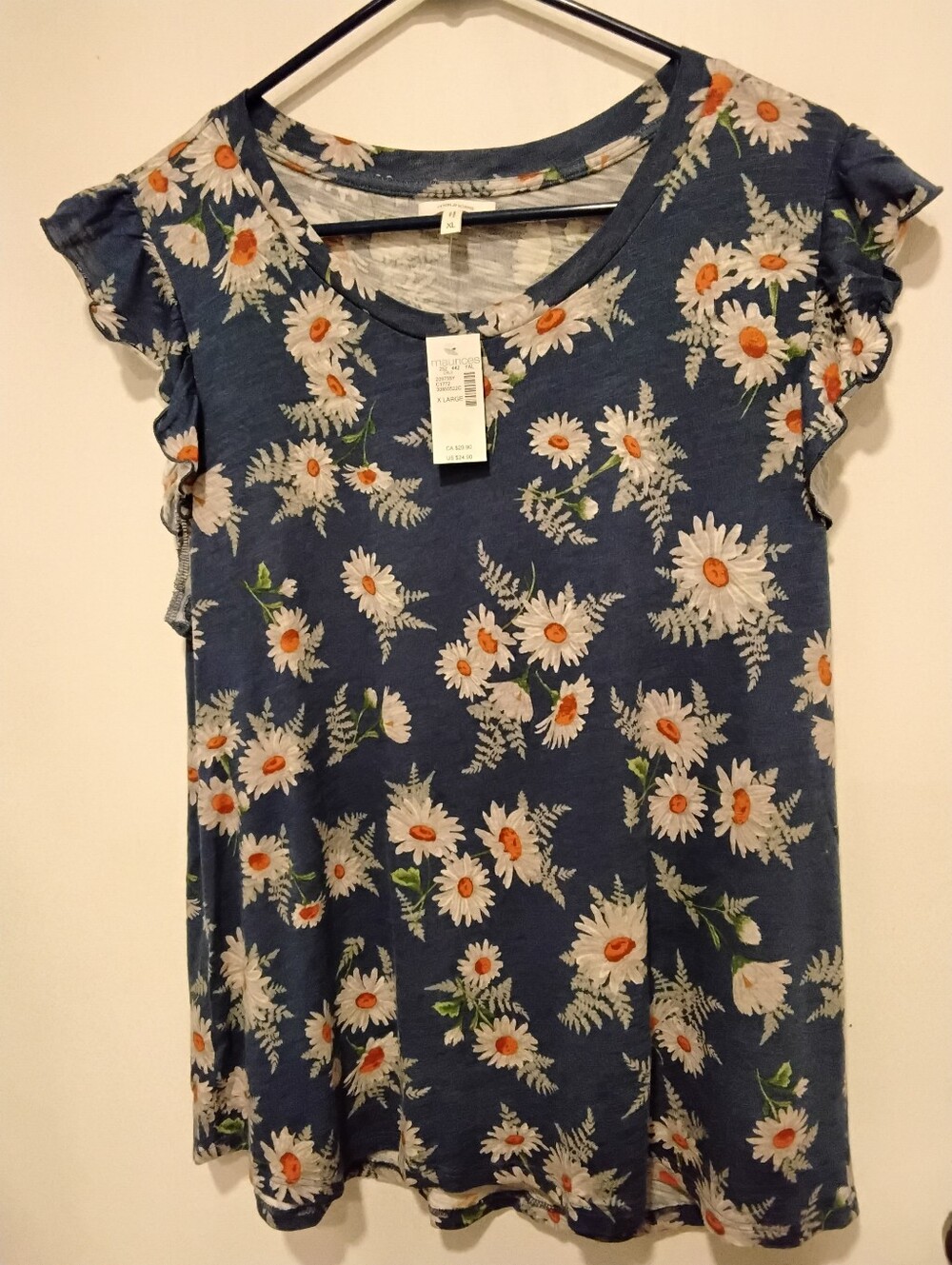 Maurices Floral Scoop Neck Women’s Top - Blue with White Daisy Print